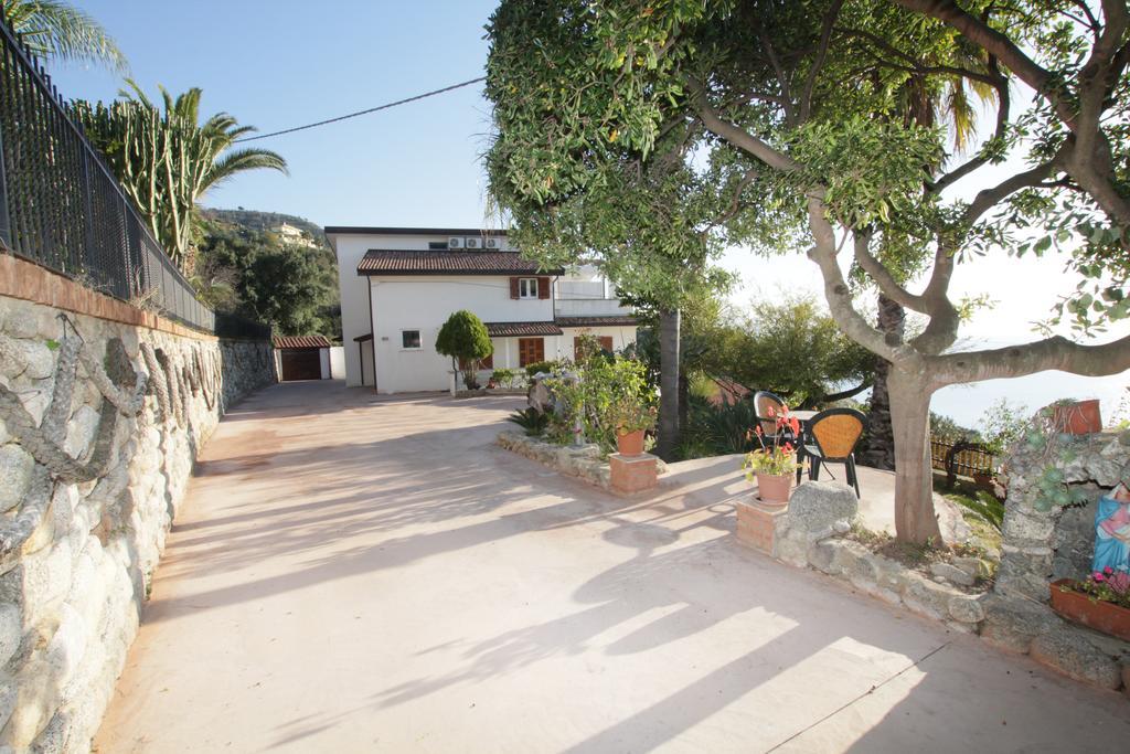 B&B Valentino Coccorino Exterior photo